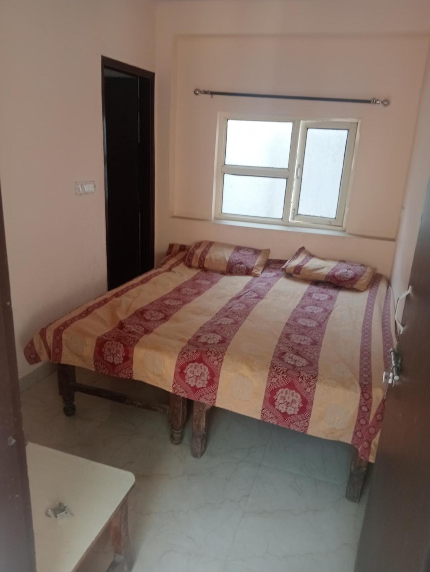 Ever Green Guest House Travel & Pg نيودلهي المظهر الخارجي الصورة