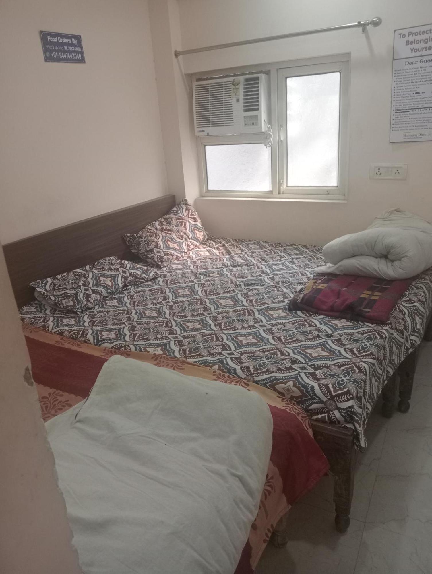 Ever Green Guest House Travel & Pg نيودلهي المظهر الخارجي الصورة