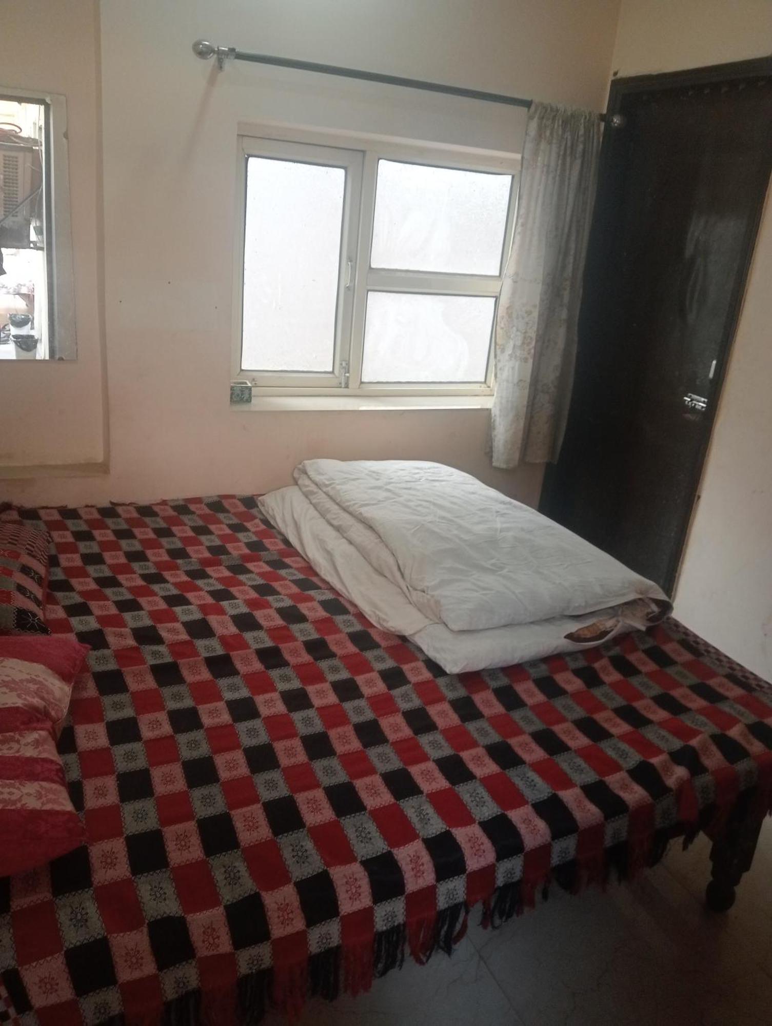 Ever Green Guest House Travel & Pg نيودلهي المظهر الخارجي الصورة