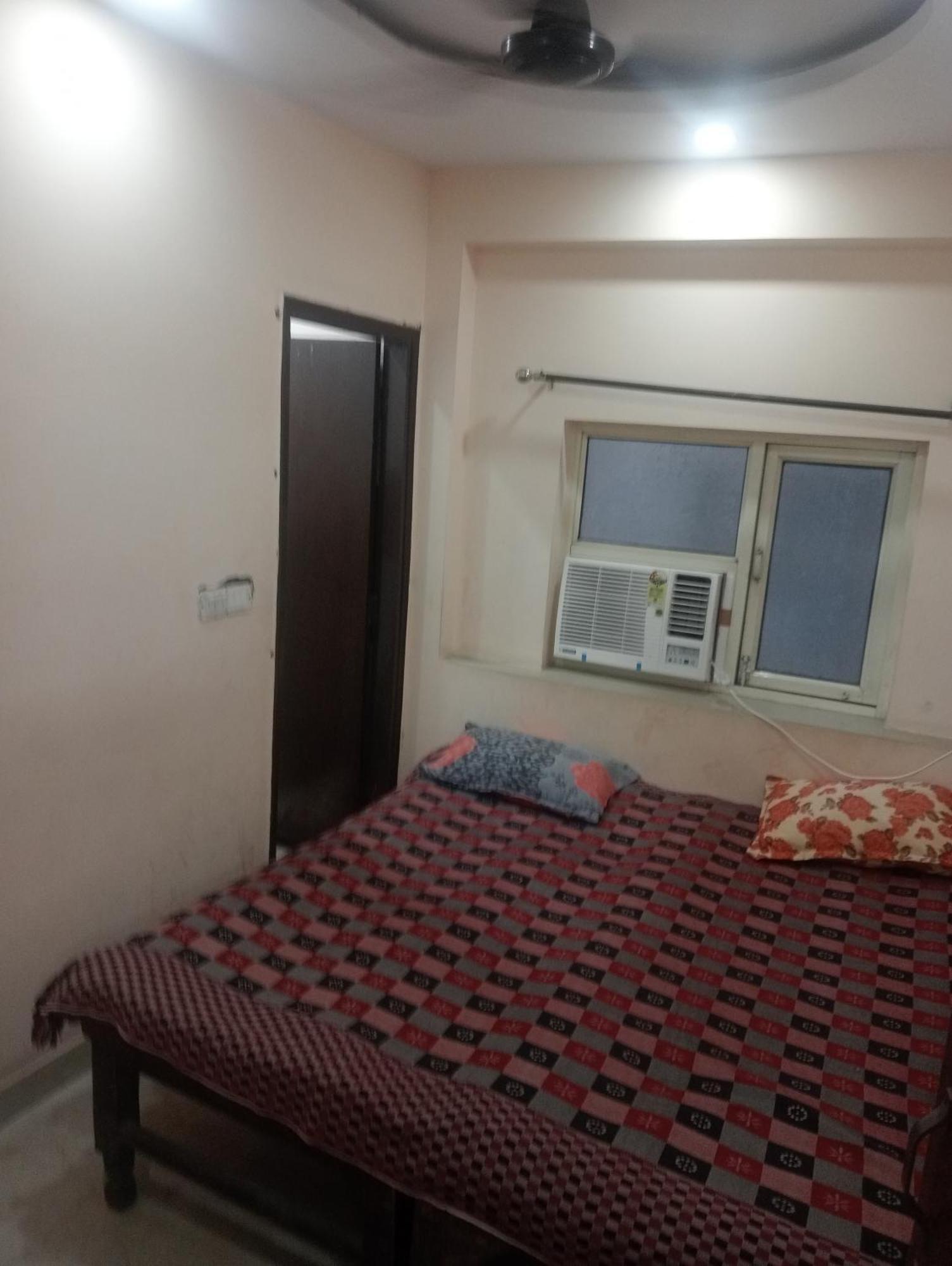 Ever Green Guest House Travel & Pg نيودلهي المظهر الخارجي الصورة