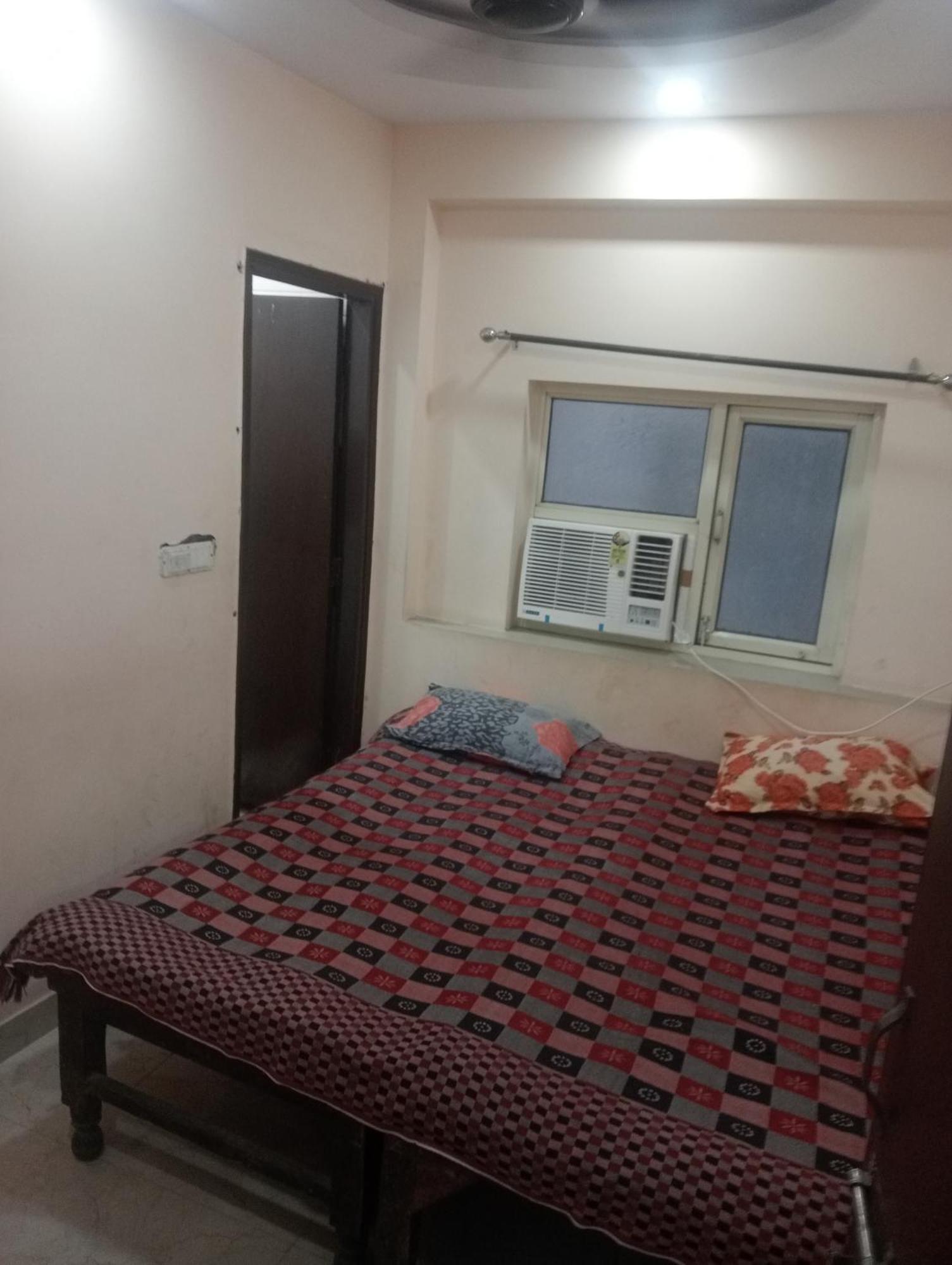 Ever Green Guest House Travel & Pg نيودلهي المظهر الخارجي الصورة